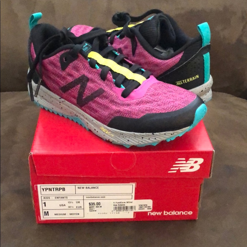 Brand new never worn girls New Balance sneakers